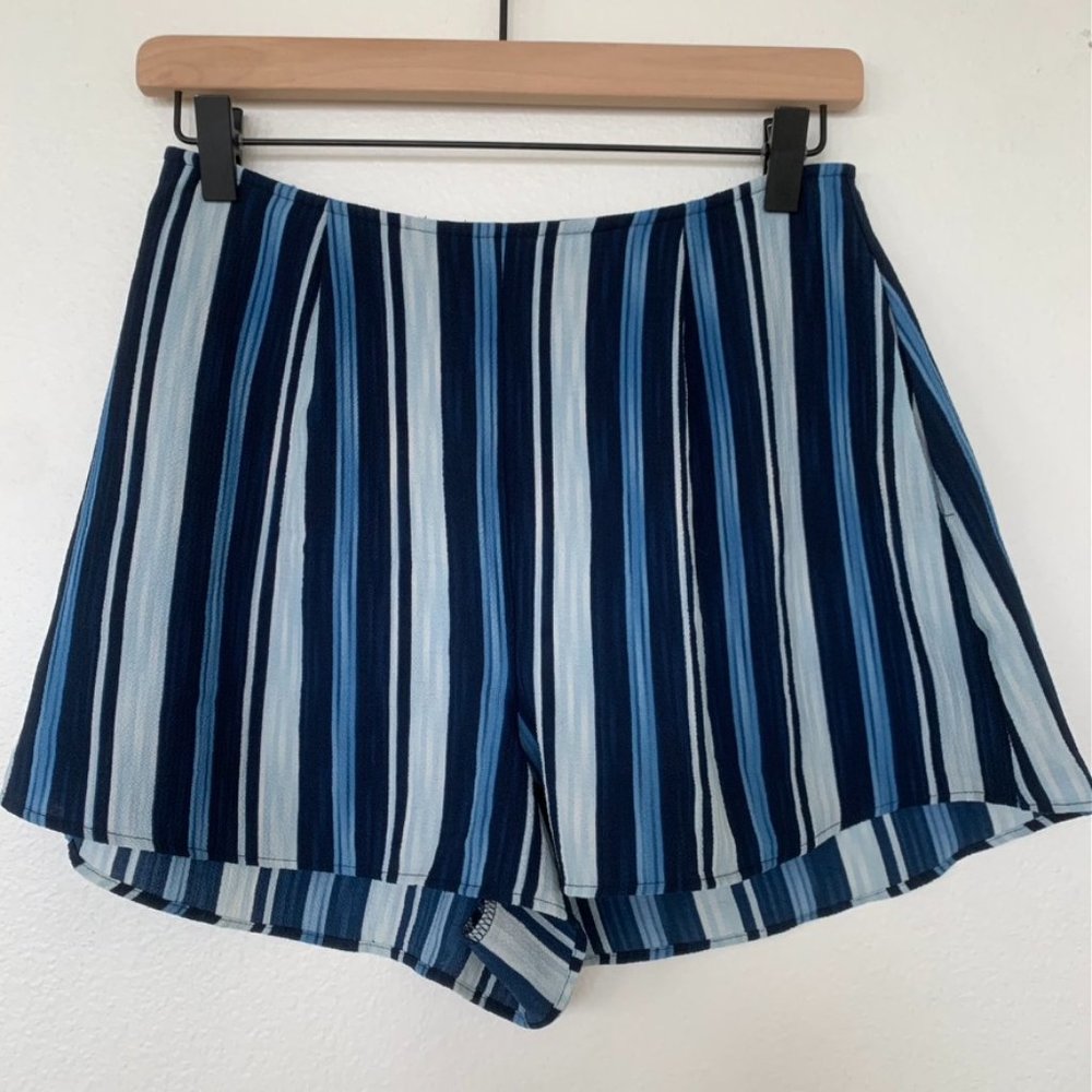 NWT Show Me Your Mumu Striped Sawyer Shorts